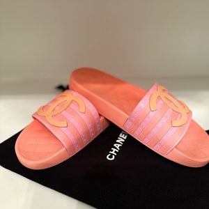 Authentic CHANEL pool slides/ sandals
